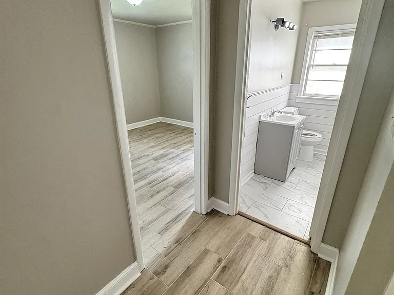 4669 Durbin Ave — Photo 10