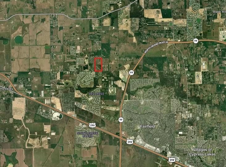 2nd image of 18125 Bauer Rd
