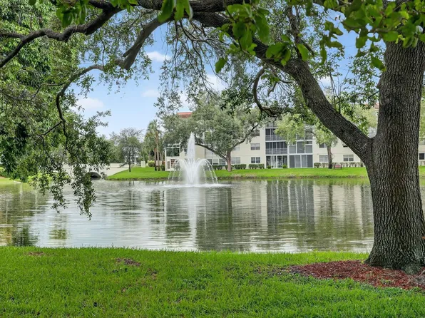 1502 Cayman Way #A4, Coconut Creek, FL 33066