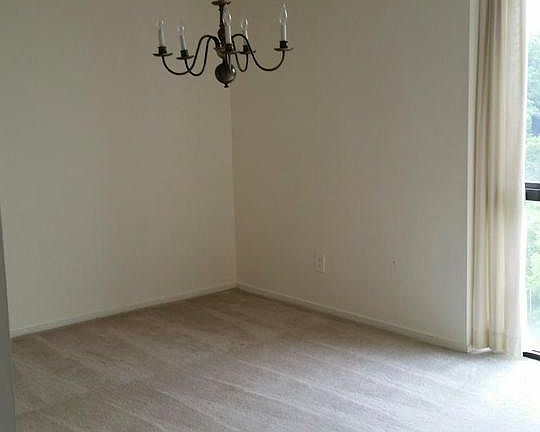 4th image of 2300 Pimmit Dr APT 1114