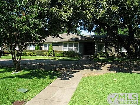1st image of 11407 Crestbrook Dr