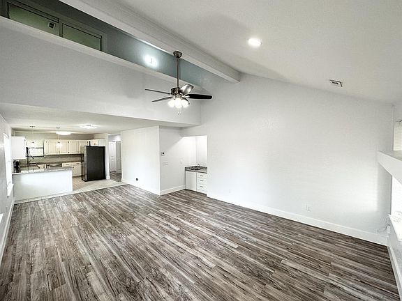 3rd image of 3706 W Beechwood Dr #1
