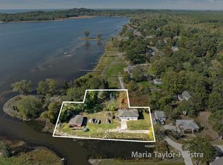 301 Birch Dr, Muskegon, MI 49445