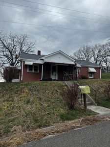 715 Franklin Ave, Pulaski, VA, 24301