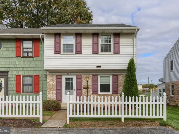 935 E Maple St, Palmyra, PA 17078
