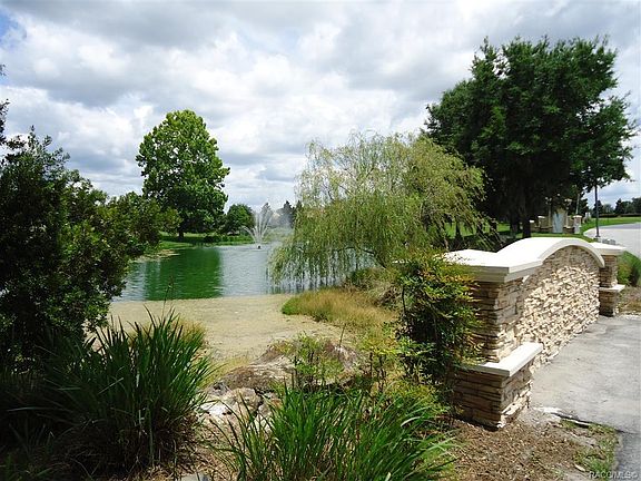 3rd image of 2255 N Brentwood Cir