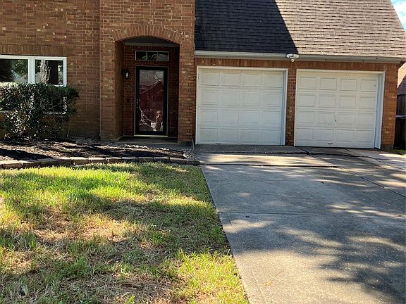 3rd image of 5311 Shady Maple Dr