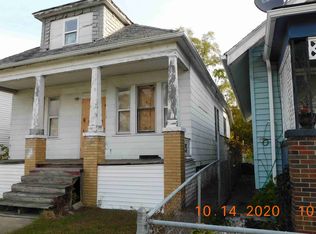 13528 Newbern St, Hamtramck, MI 48212