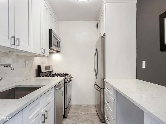 2nd image of 165 W End Ave APT 15L