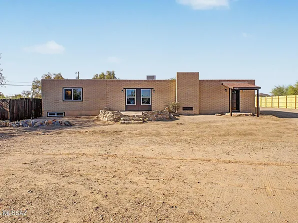 12050 W Calle Madero, Tucson, AZ 85743
