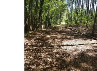 6606 Parkton Rd, Parkton, NC 28371