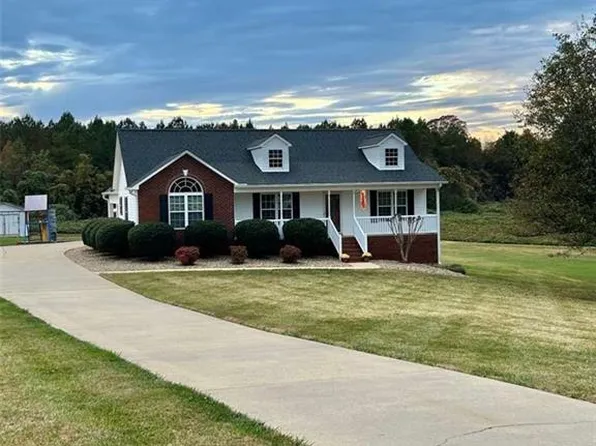 275 Carlile Dr, Lexington, NC 27295
