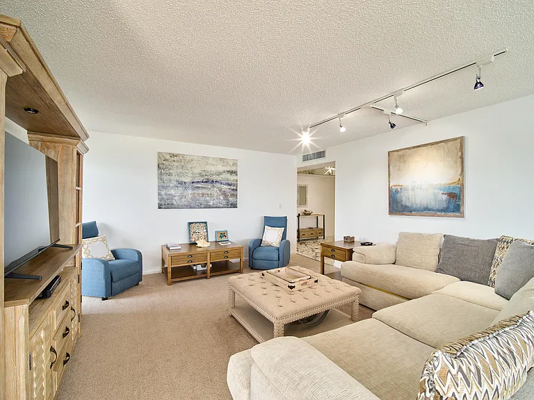 5550 N Ocean Dr #9D — Photo 5