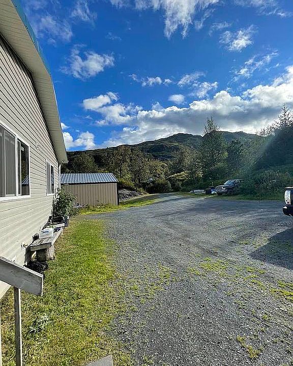 12433 S Russian Creek Rd, Kodiak, AK 99615 Zillow