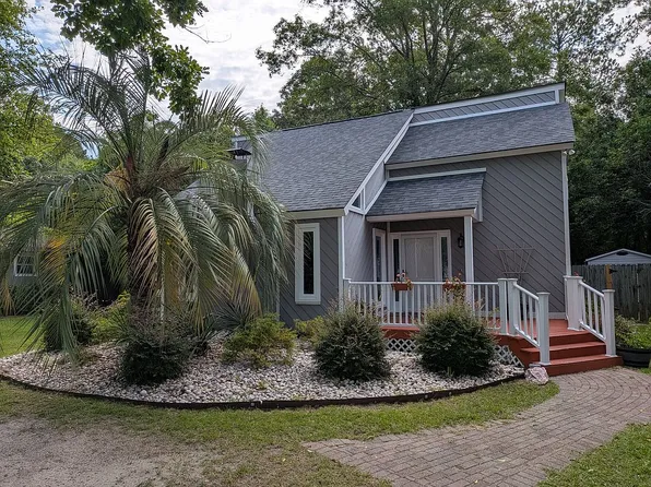 328 Chippenham Ln, Florence, SC 29501