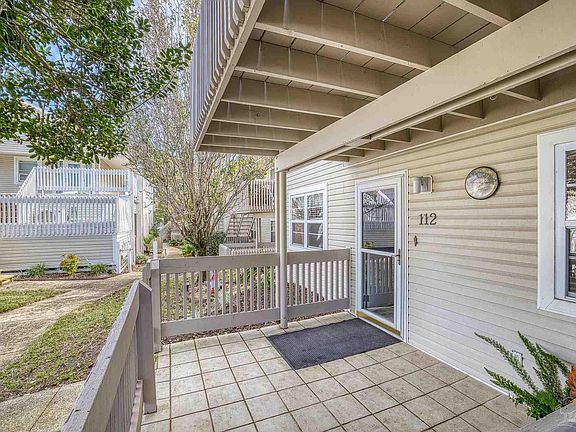 4th image of 1100 Shoreline Dr APT 112