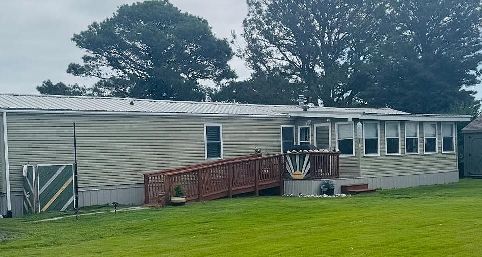 1st image of 2410 Ridge Rd