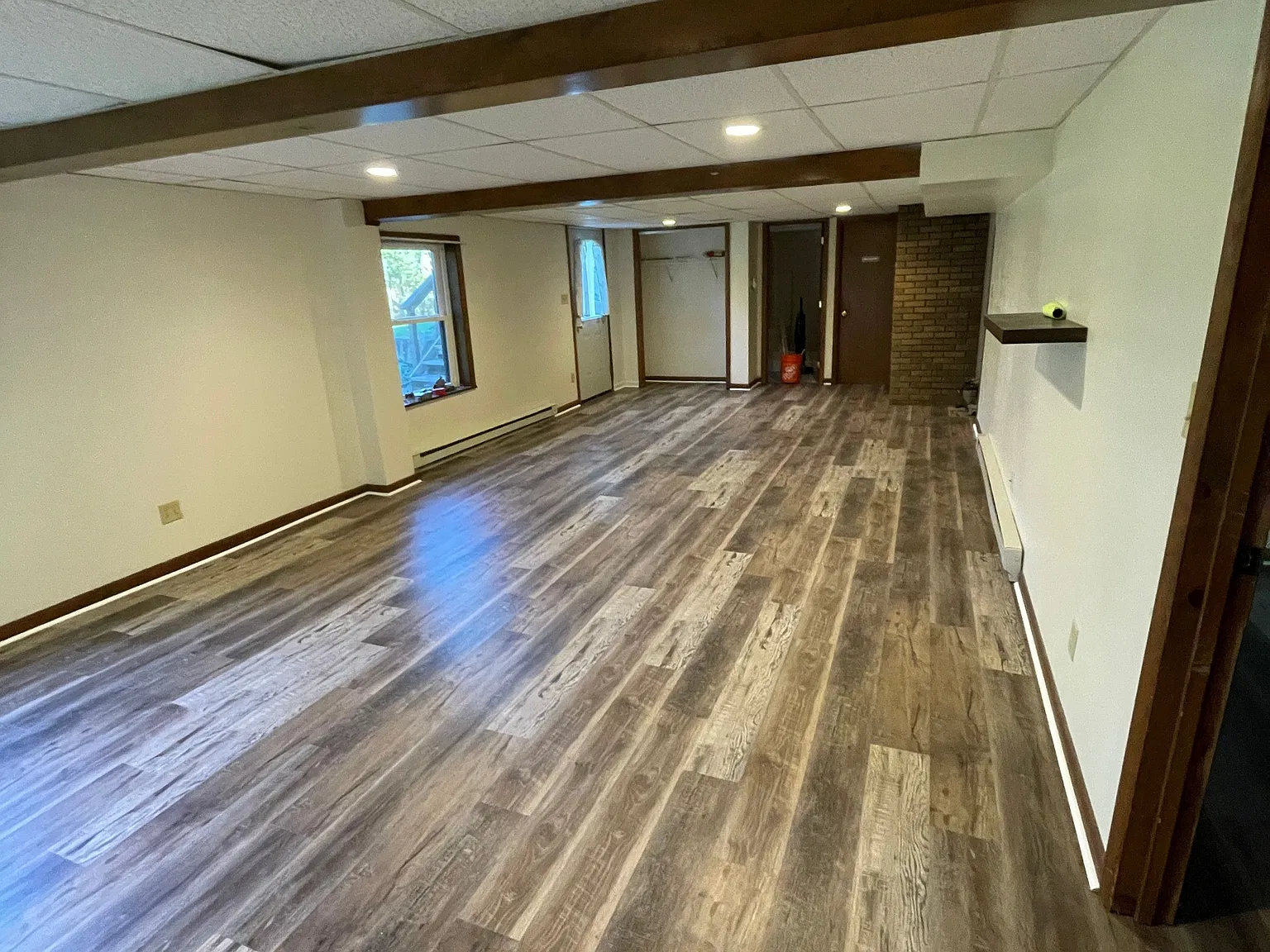 3 bed, 1.0 bath, 1100 sqft, $1,200 — Photo 3