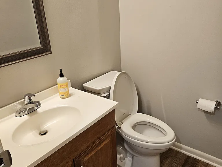 241 Willow Turn #A — Photo 4