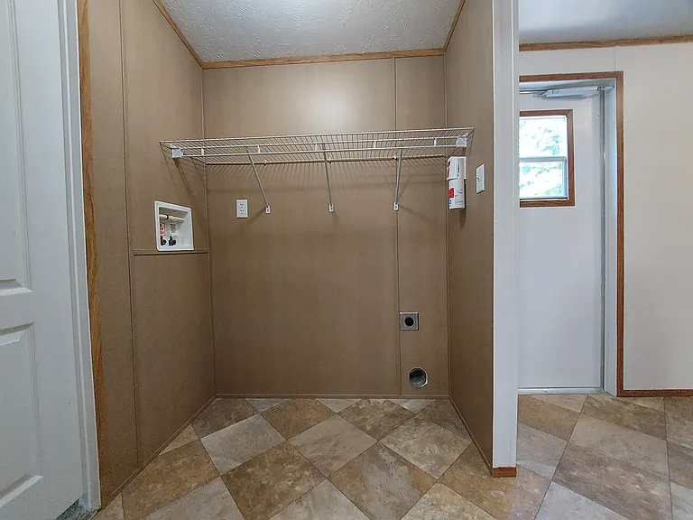 6504 Hunter St — Photo 6