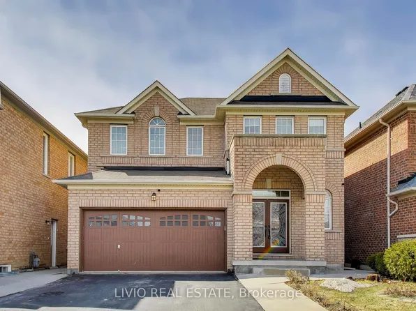 232 Thorndale Rd, Brampton, ON L6P 3H8