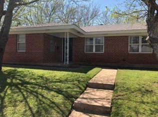 817 S Avenue M #S, Clifton, TX 76634