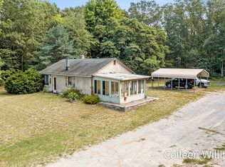 3260 S Wolf Lake Rd, Fruitport, MI 49415