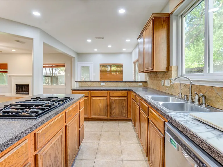 12207 Lakewood Glade Ct — Photo 20