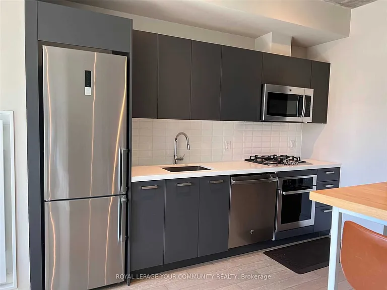 608 Richmond St W #915 — Photo 7
