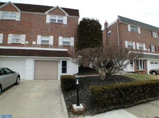 120 Meadow Ln, Philadelphia, PA 19154