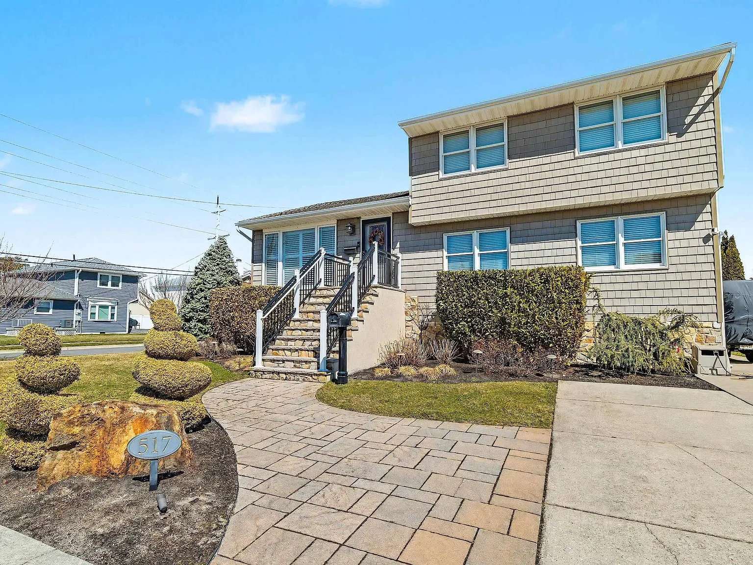 4 bed, 2.0 bath, $12,000 — Photo 1