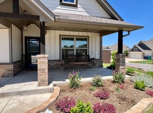 9205 NW 91st St, Yukon, OK 73099