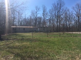 2165 Cow Pen Rd, Crossville, TN 38571