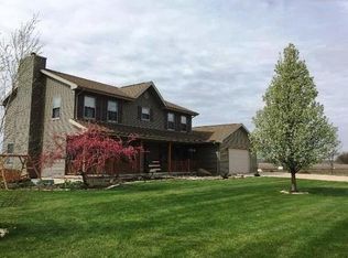 3285 E Braceville Rd, Gardner, IL 60424