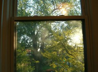 1585 Ridge Ave APT 104, Evanston, IL 60201