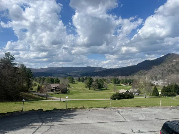 163 Golf Course Ln Unit B, Mountain City, TN 37683