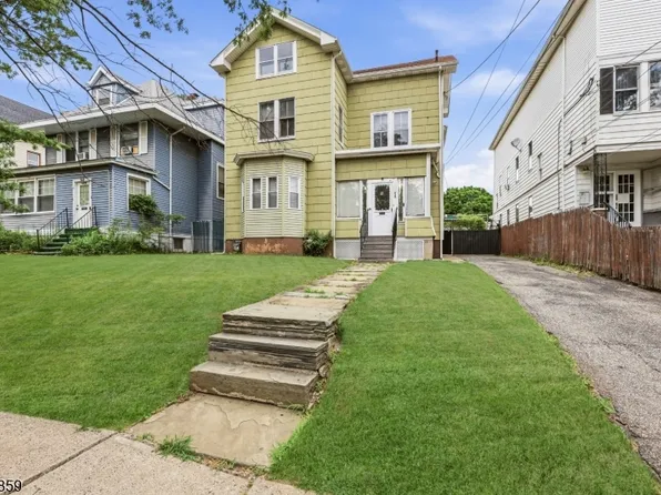 630 Madison Ave, Elizabeth City, NJ 07201