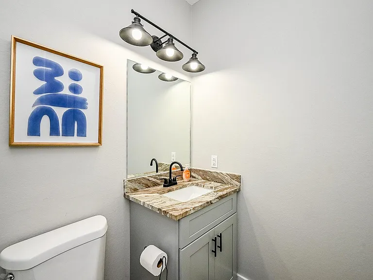 5007 Briscoe St #B — Photo 15