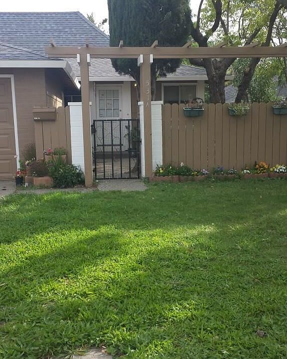 1st image of 531 Alamo Dr APT A
