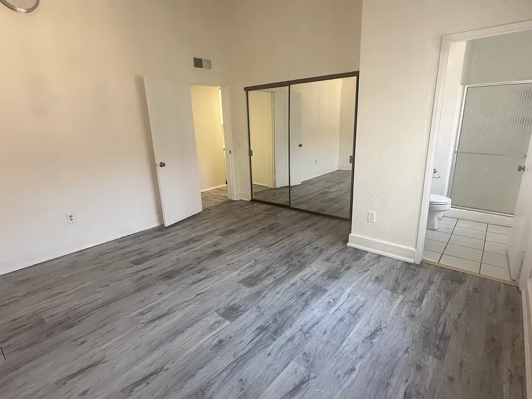 21930 Valerio St #9 — Photo 16