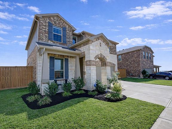 3rd image of 8206 Wave Arbor Dr