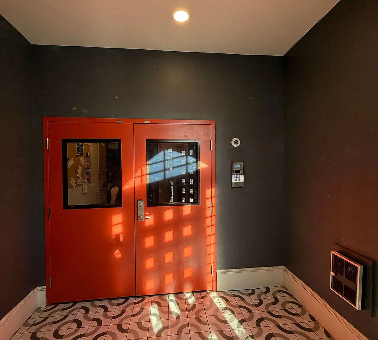 Located in Ohio City, the historic and recently renovated Heyse Apartments has been restored to its original charm of 1898. — photo 13