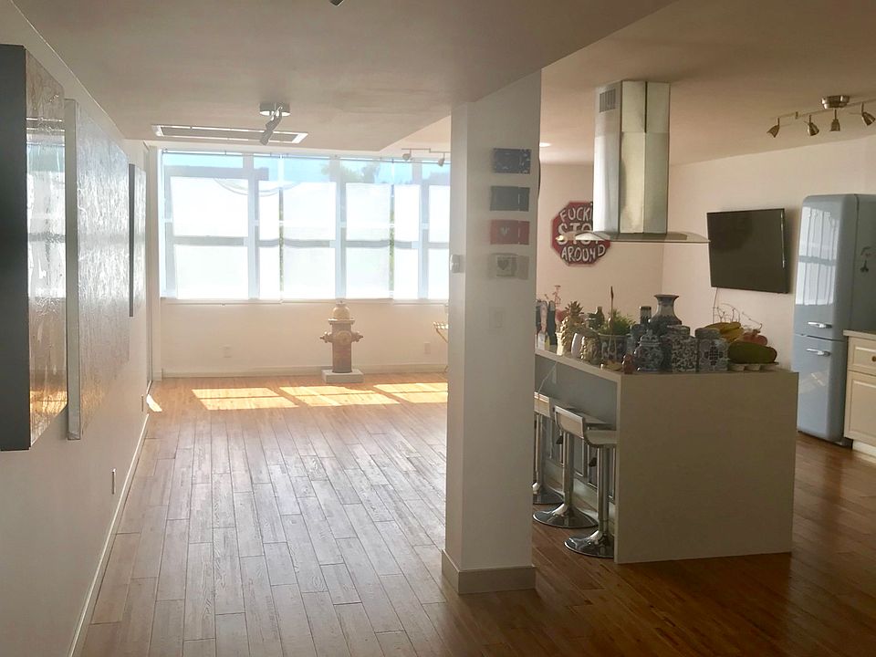 1st image of 20200 W Country Club Dr Ph 24