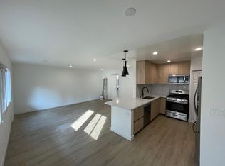 11748 Dorothy St #4, Los Angeles, CA 90049