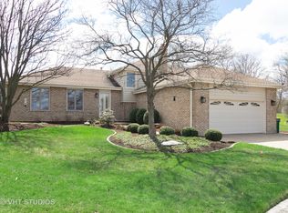 4 Wexford Ct, Lemont, IL 60439