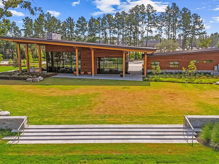 13055 Soaring Forest Dr — Photo 35