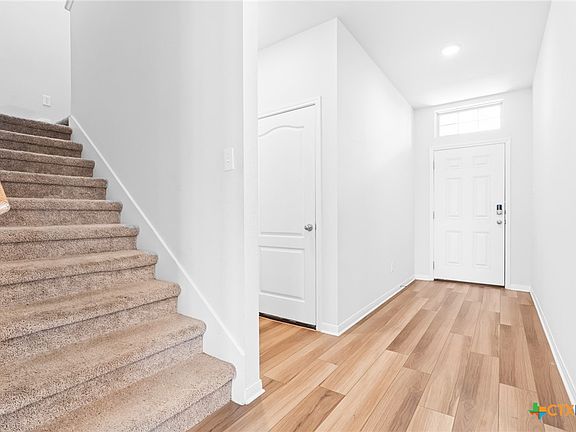 3rd image of 1252 Grand Oak Trl