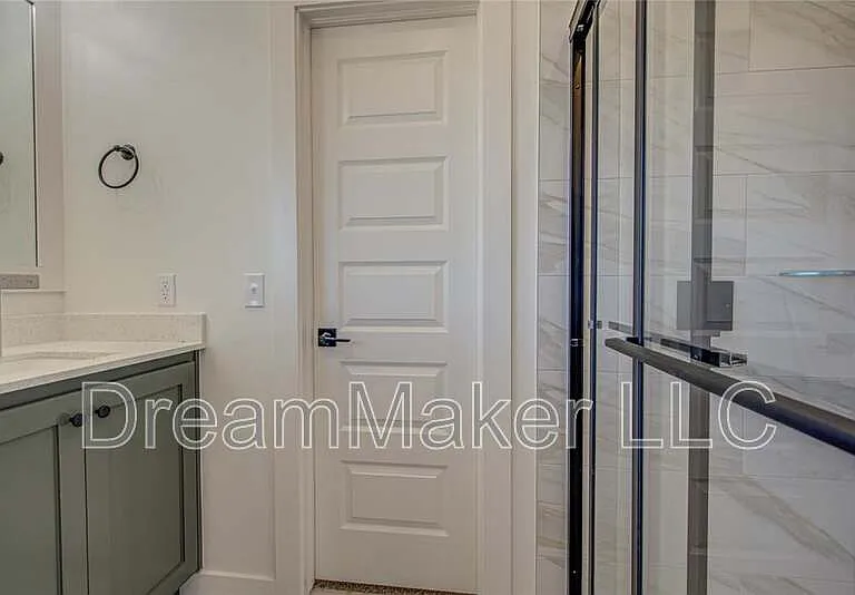 203 Hope Ave — Photo 22
