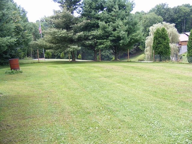 2nd image of 14430 Sandy Ridge Rd