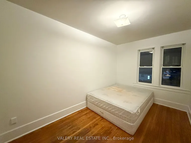 1093 Howard Ave #4 — Photo 13